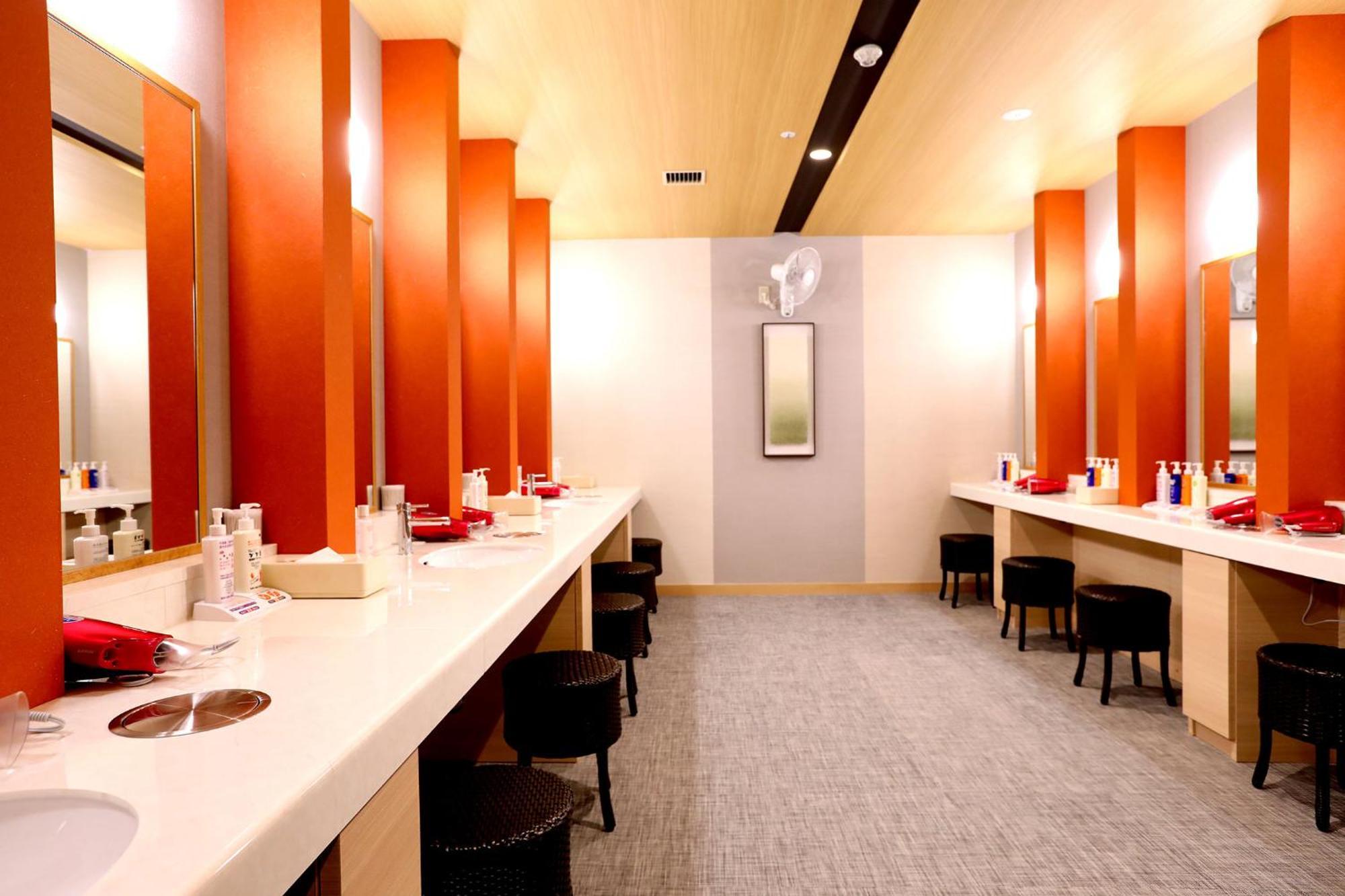 Ooedo Onsen Monogatari Premium Yamashitaya Kaga (Ishikawa)