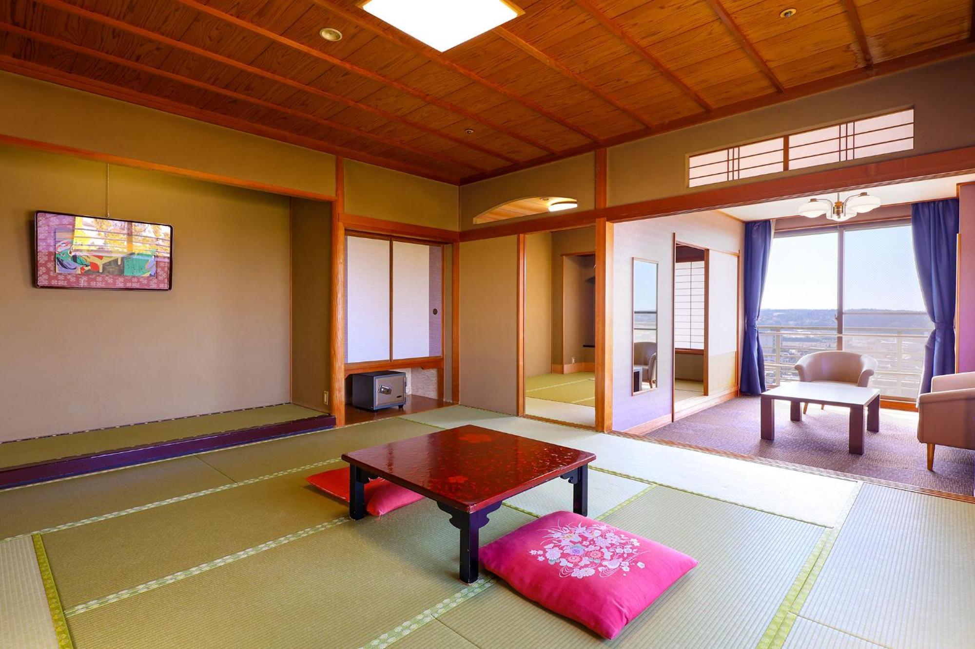 Ooedo Onsen Monogatari Premium Yamashitaya 3* Kaga (Ishikawa)