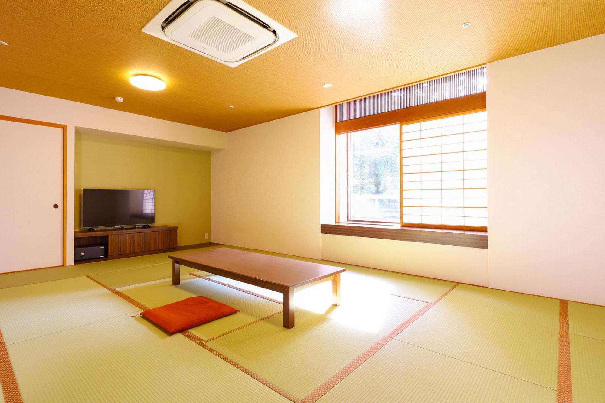 Ooedo Onsen Monogatari Premium Yamashitaya Kaga (Ishikawa)